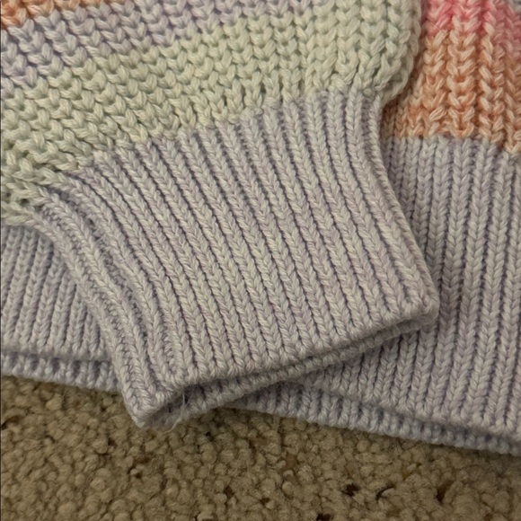 GAP Peach and Light Gray Knit Sweater - Picture 4 of 6
